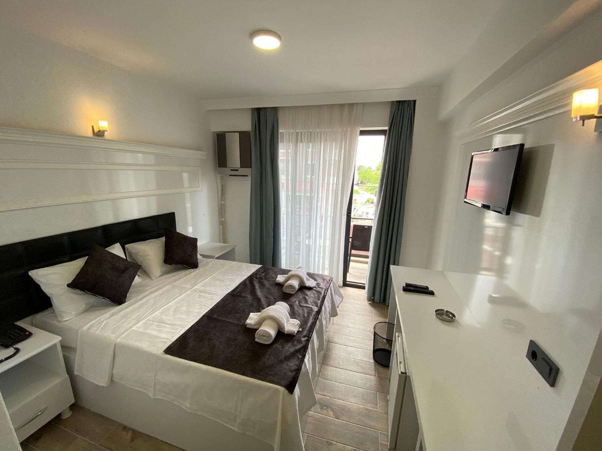 Atas Aqua Otel Avsa อาฟซา อดาซิ ภายนอก รูปภาพ